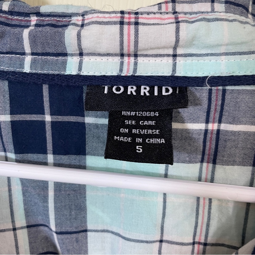 torrid Plaid Camp Shirt Plaid Alike Blue Button Front Button Sleeves Plus Size 5 - Picture 6 of 14